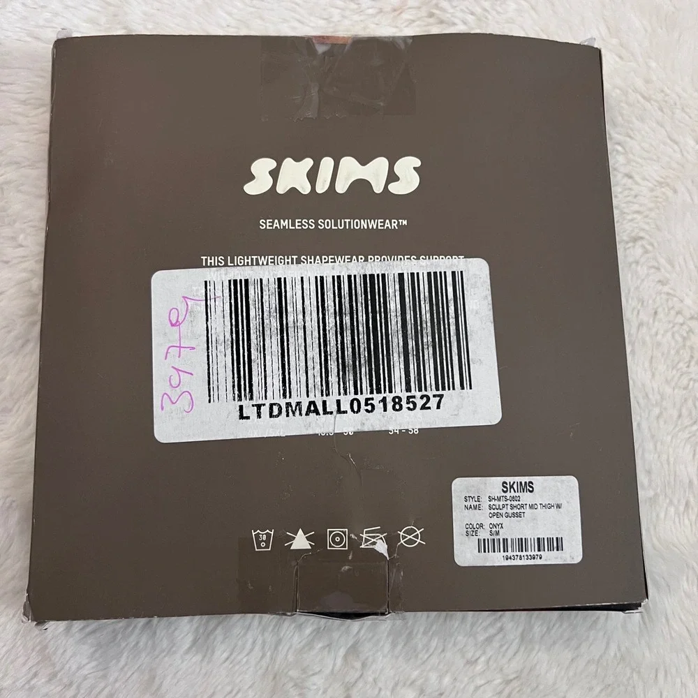 SKIMS Women's Sculpt Short Mid Thigh Open Gusset Onyx Black SH-MTS-0602 Size S/M